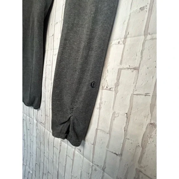Lululemon leggings size 6 grey - Picture 4 of 8
